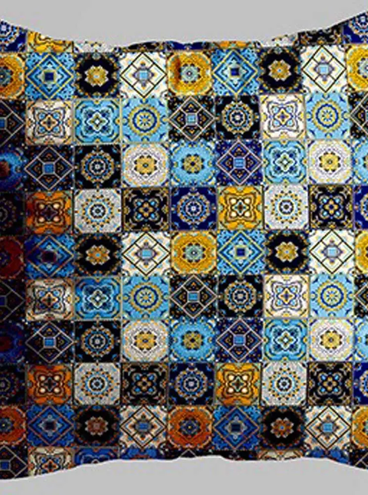 کوسن مبل آبی با نقوش ایرانی کوسن مبل آبی با نقوش ایرانی