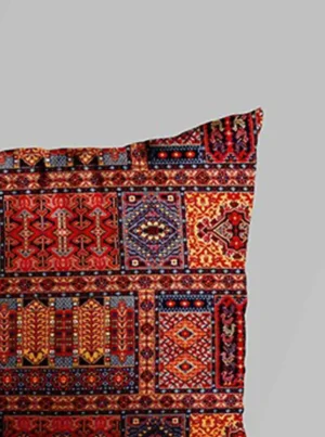 کوسن مبل طرح جاجیم سنتی از نمای نزدیک
